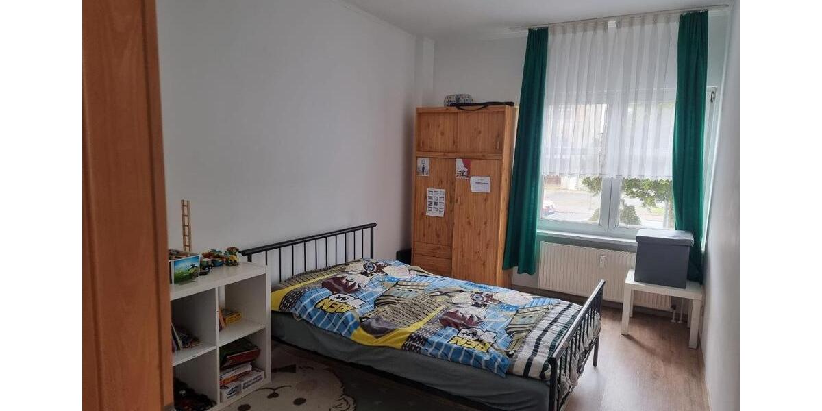 Hochparterre Rathenow - 4 Zimmer, 90 m&sup2;, 725&euro; | Angebot:26381821