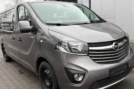 Opel Vivaro 75.000 km 19.890 &euro; Bottrop 46238