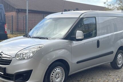Opel Combo 223.000 km 5.831 € Berlin 12681