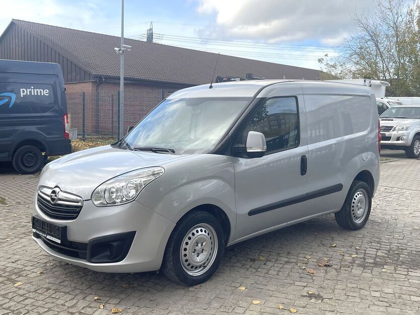 Opel Combo 223.000 km 5.831 € Berlin 12681