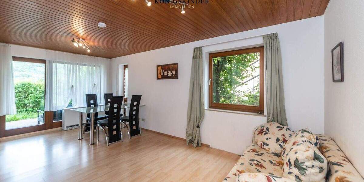 Etagenwohnung Bad Urach - 2 Zimmer, 48 m&sup2;, 159.000&euro; | Angebot:25771580