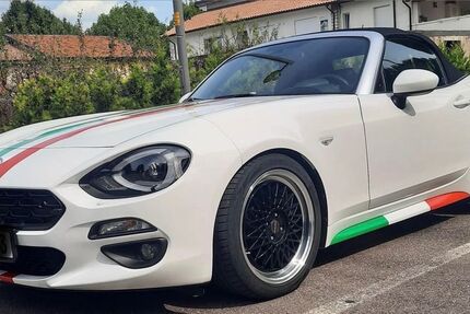 Fiat 124 Spider 65.300 km 12.499 &euro; Inning/Schlagenhofen 82266