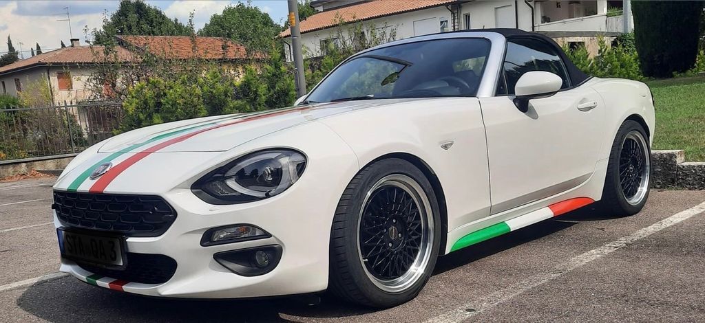 Fiat 124 Spider 65.300 km 12.499 &euro; Inning/Schlagenhofen 82266