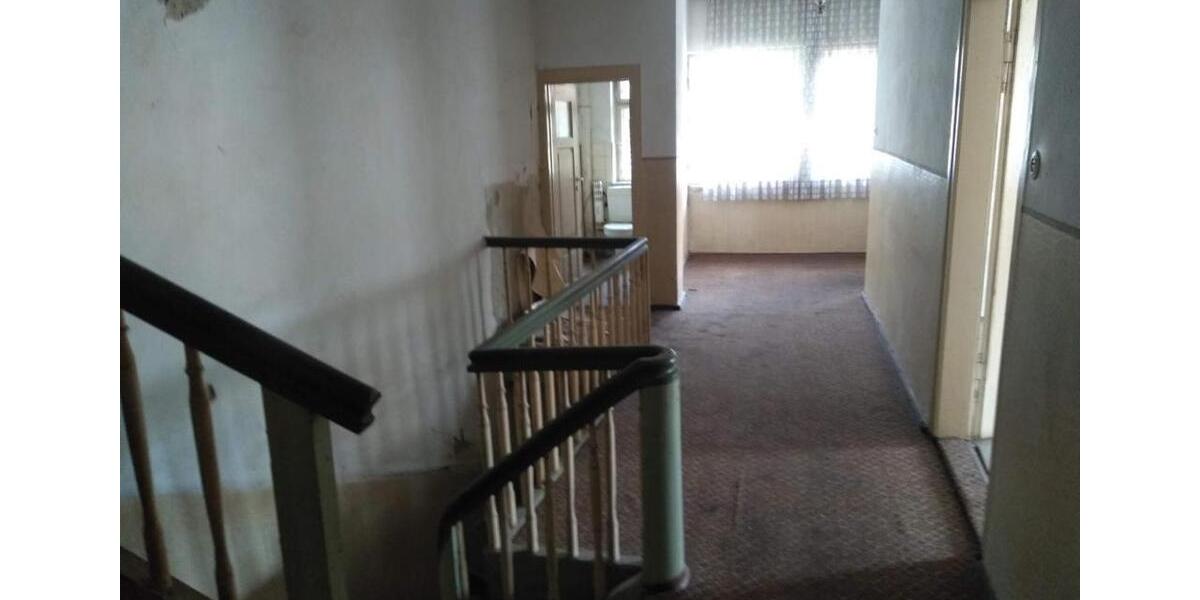 Mehrfamilienhaus, Wohnhaus Bad Berneck im Fichtelgebirge - 12 Zimmer, 250 m&sup2;, 89.000&euro; | Angebot:26699103