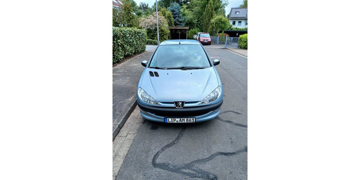 Peugeot 206 101.750 km 2.400 &euro; Bad Salzuflen 32108