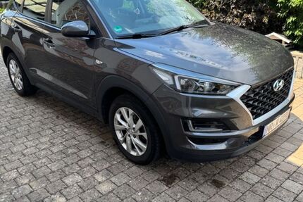 Hyundai TUCSON 100.000 km 15.000 &euro; Urbach 56317