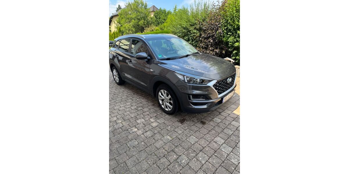 Hyundai TUCSON 100.000 km 15.000 &euro; Urbach 56317