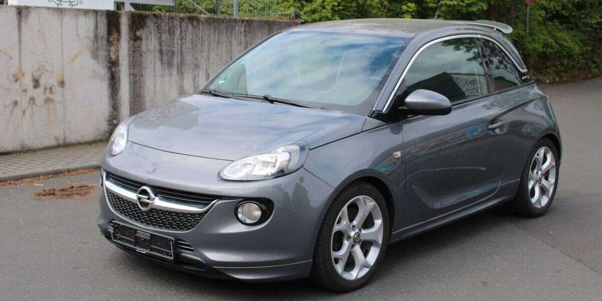Opel Adam 94.000 km 9.800 &euro; Hofheim 65719