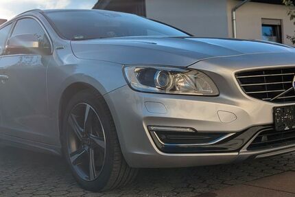 Volvo V60 181.000 km 9.490 &euro; Ortenberg 63683