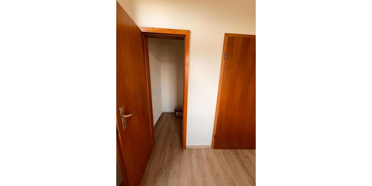 Hochparterre Hildburghausen - 2 Zimmer, 56 m&sup2;, 420&euro; | Angebot:26536953