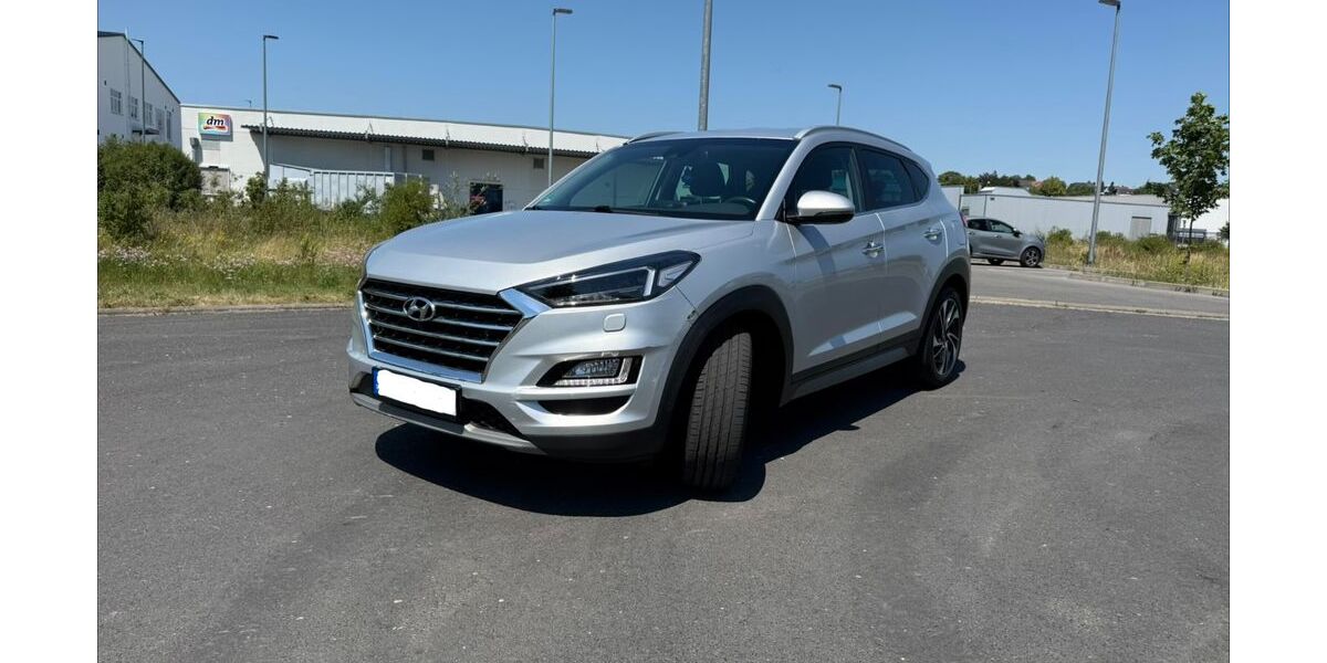 Hyundai TUCSON 116.000 km 14.500 &euro; Schweinfurt 97424