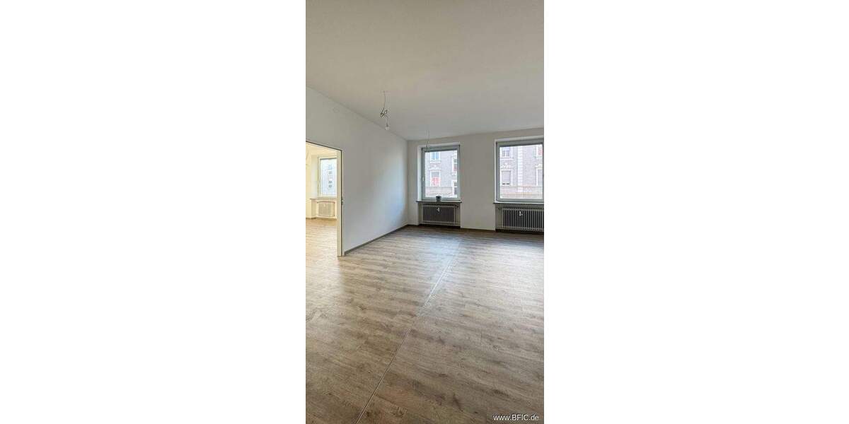 Gewerbeobjekt Fürstenfeldbruck - 9 Zimmer, 228 m&sup2;, 3.420&euro; | Angebot:25699499
