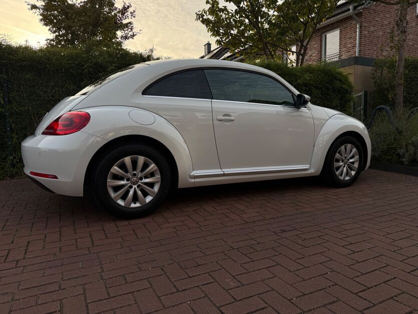 VW Beetle 71.369 km 14.550 € Duisburg 47228