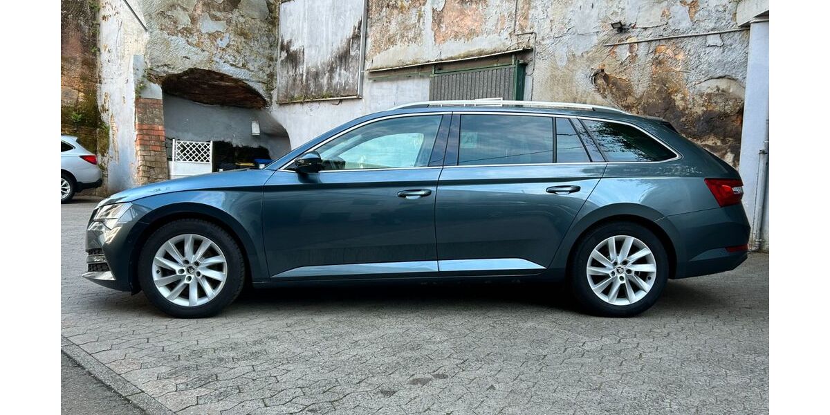 Skoda Superb 103.000 km 17.900 &euro; Saarbrücken 66117