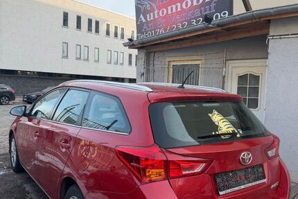 Toyota Auris 264.000 km 4.900 &euro; Magdeburg 39106