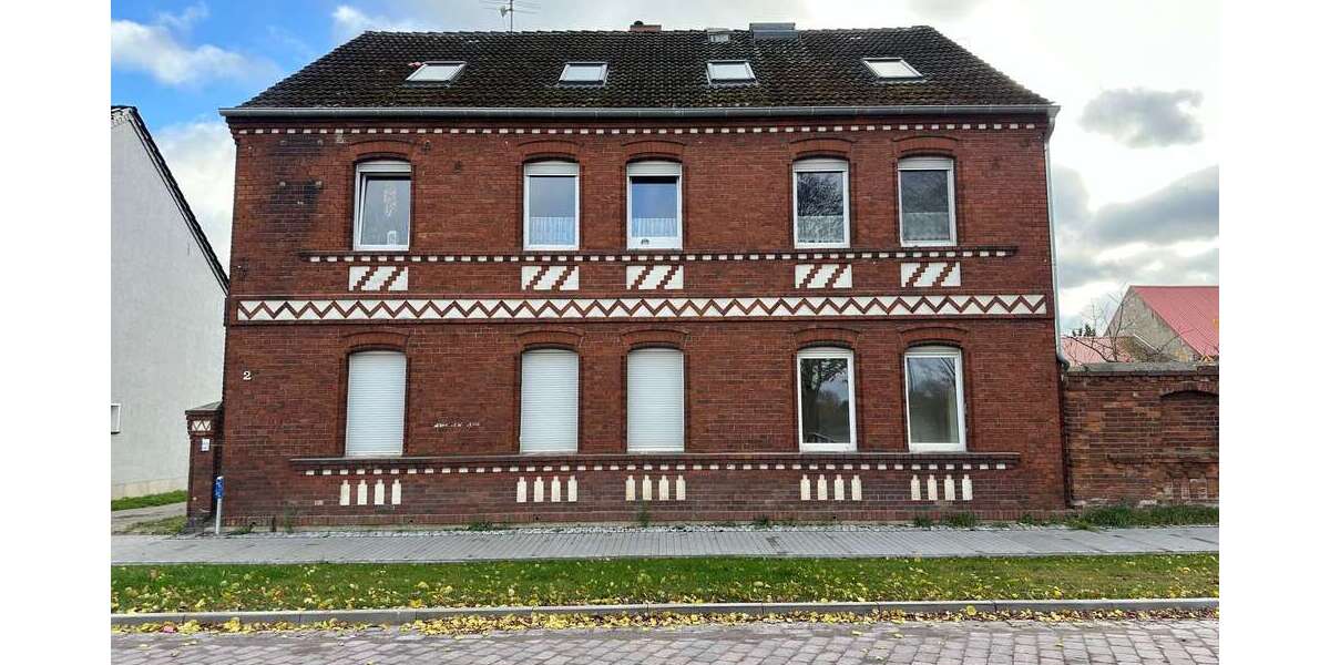 Haus zum Kaufen in Arneburg 170.000 € 300 m² 12 zimmer