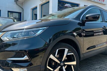Nissan Qashqai 97.000 km 11.949 &euro; Gummersbach (Zwischen Toom Markt und ATU) 51645