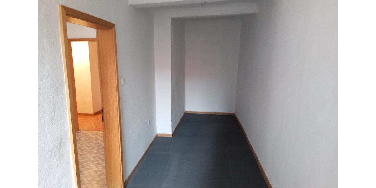 Etagenwohnung Lindau (Bodensee) - 2.5 Zimmer, 90 m&sup2;, 650&euro; | Angebot:26567492