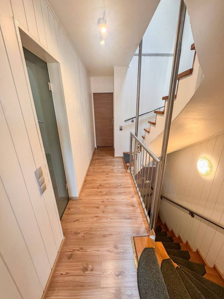 Familienfreundliches Reihenmittelhaus mit Tiefgarage und Garten in ruhiger Lage von Scherpenseel