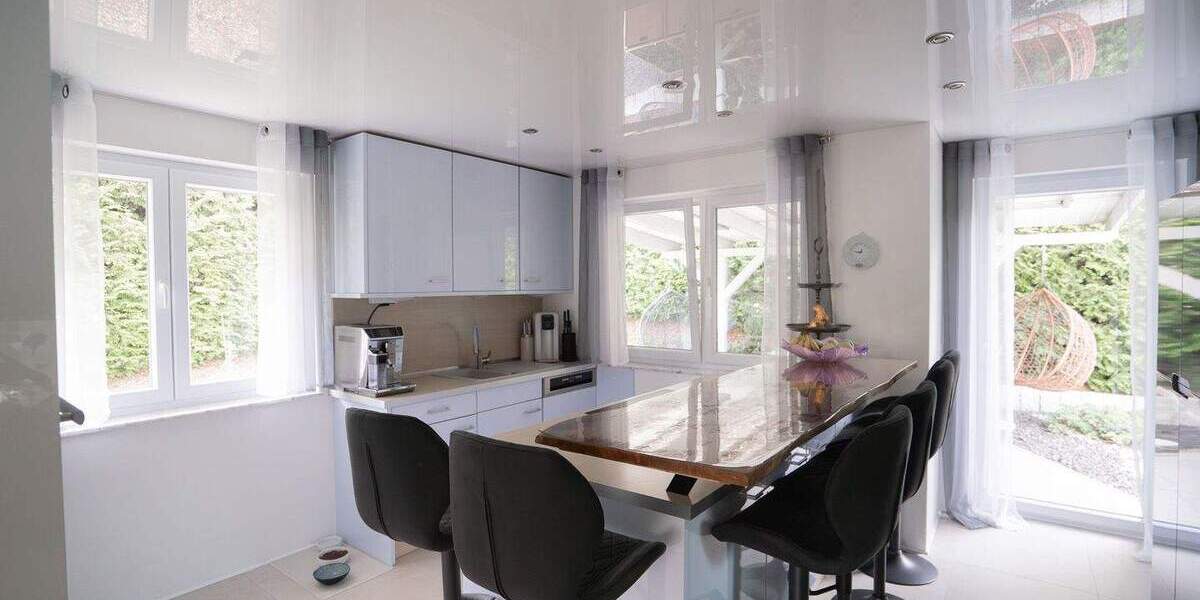 Einfamilienhaus Heustreu - 8 Zimmer, 197 m&sup2;, 489.000&euro; | Angebot:25690293