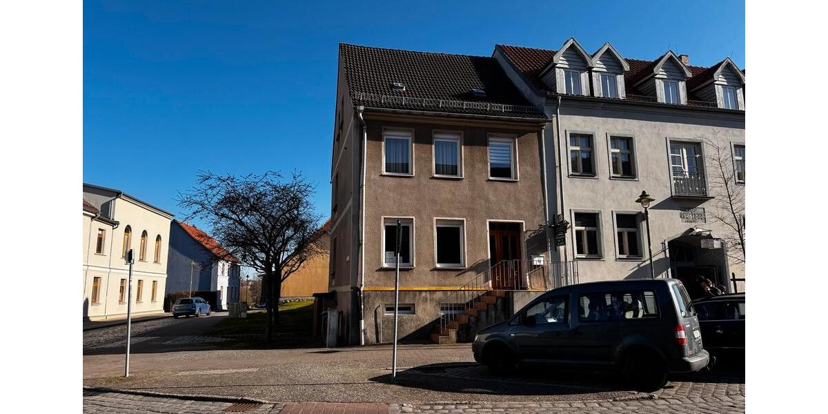 Reihenhaus Altentreptow - 6 Zimmer, 140 m&sup2;, 125.000&euro; | Angebot:23816943