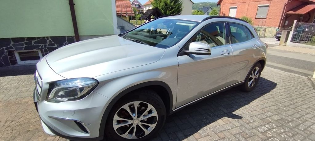 Mercedes-Benz GLA 200 96.700 km 12.800 &euro; Themar 98660