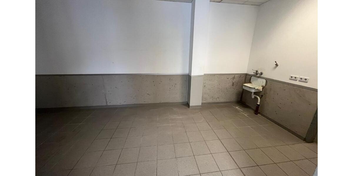 Gewerbeobjekt Döbeln - 900&euro; | Angebot:24397102