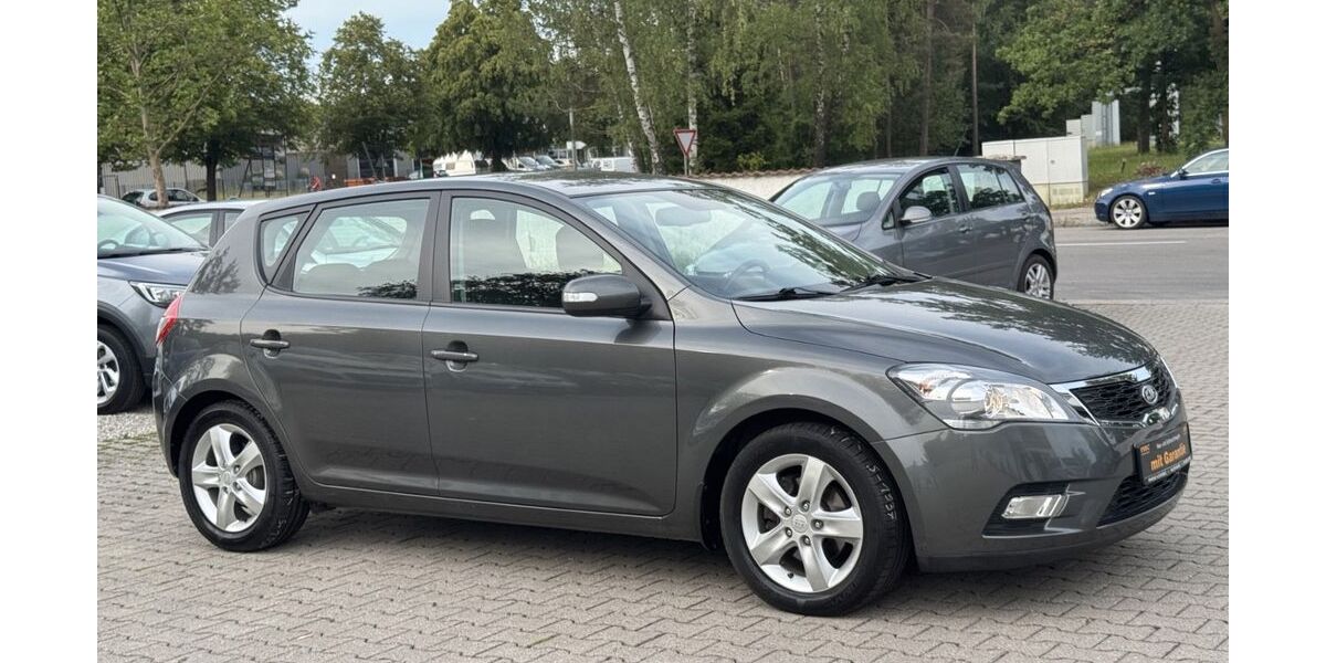 Kia ceed / Ceed 98.500 km 5.950 &euro; Waldkraiburg 84478