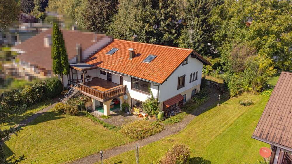 Haus zum Kaufen in Isny im Allgäu Neutrauchburg 569.000 € 216 m² 9 zimmer