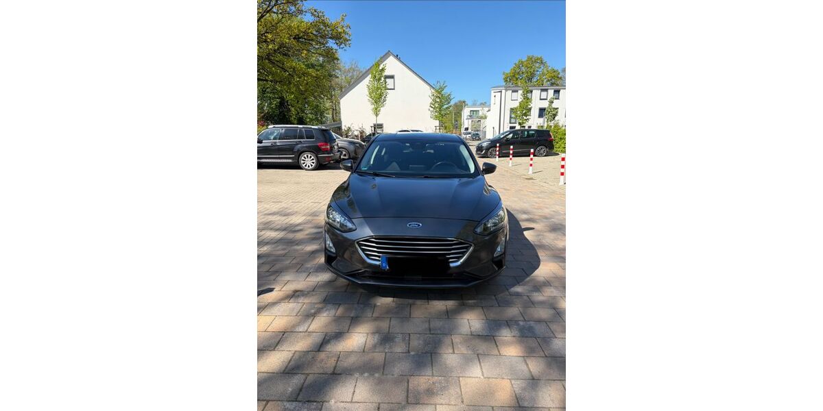Ford Focus 93.000 km 14.500 &euro; Bremen 28259