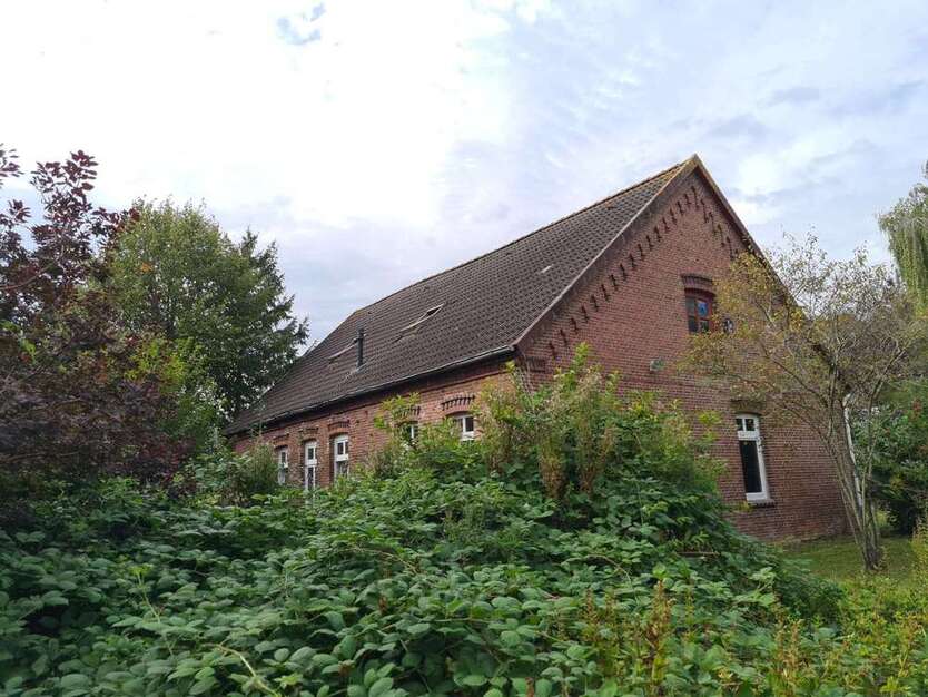 Haus zum Kaufen in Jade 125.000 € 120 m² 6 zimmer