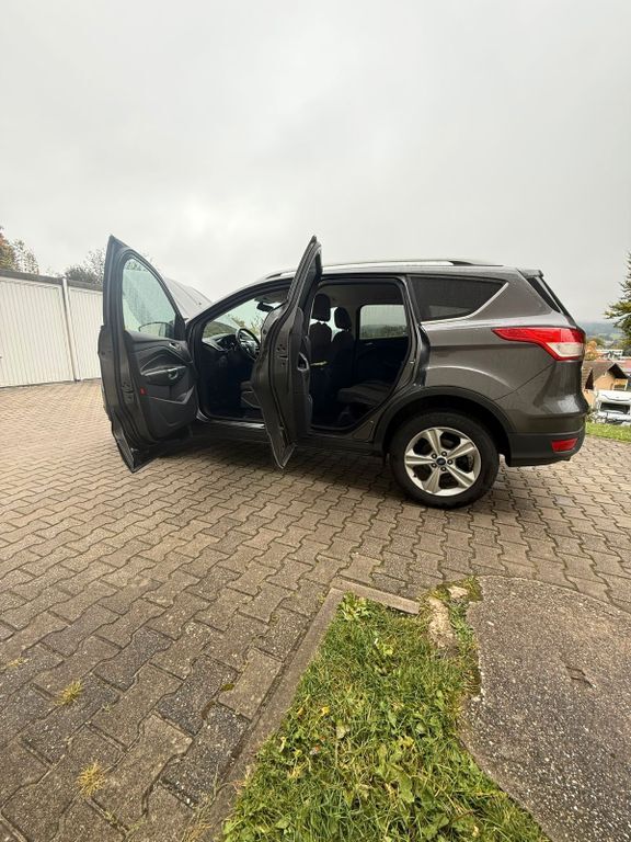 Ford Kuga 148.307 km 7.200 € Bad kötzting 93444