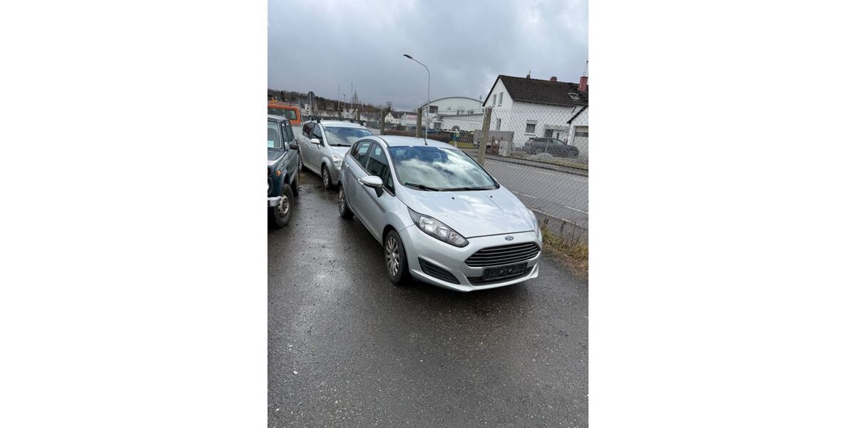 Ford Fiesta 350.000 km 2.300 &euro; Baienfurt 88255