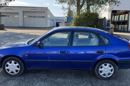 Toyota Corolla 169.982 km 3.890 &euro; Barsbüttel 22885