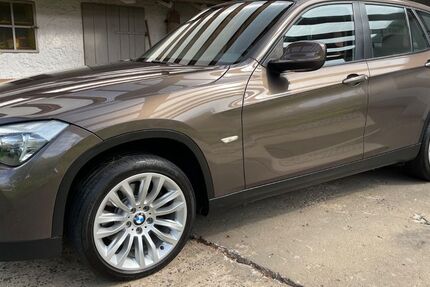 BMW X1 96.000 km 13.900 &euro; lich 35423
