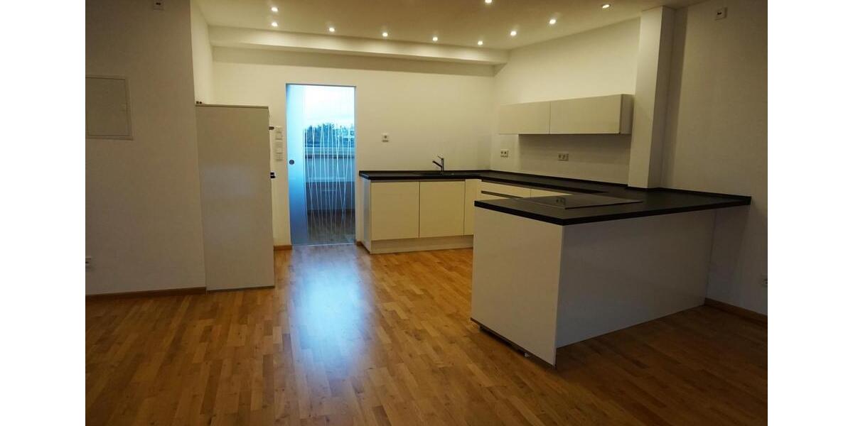 Dachgeschoßwohnung Trier - 2.5 Zimmer, 73 m&sup2;, 345.000&euro; | Angebot:27108682
