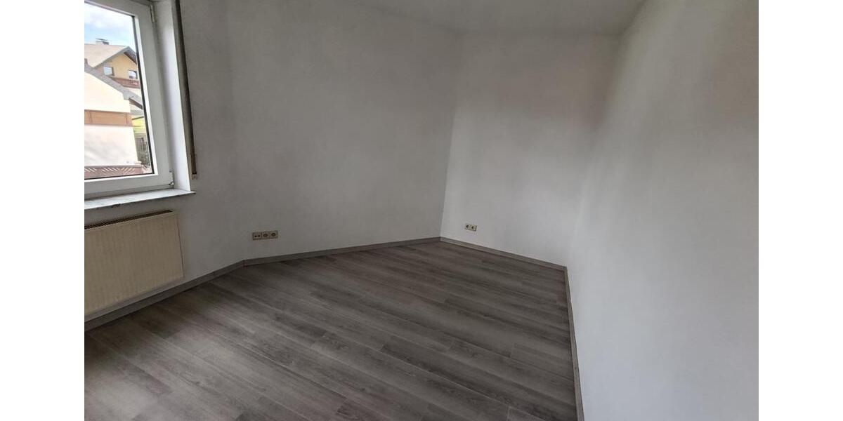 Etagenwohnung Rheinböllen - 3 Zimmer, 81 m&sup2;, 595&euro; | Angebot:25309195