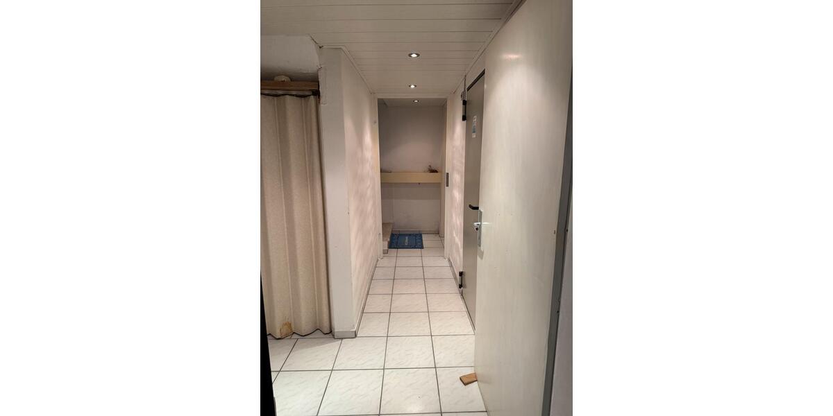 Wohnung Obergeschoss mit Dachgeschoss 100m2 1 zimmer