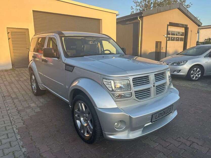 Dodge Nitro 146.000 km 8.990 € Gundelsheim 74831