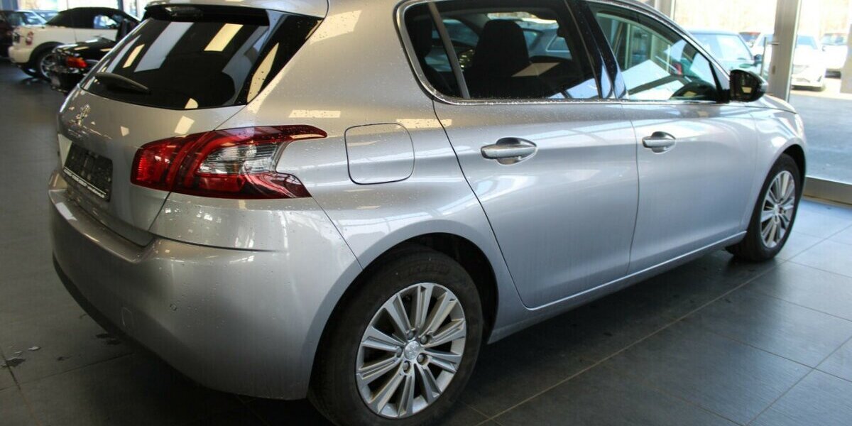 Peugeot 308 BlueHDi FAP 130 Allure Pack 57.711 km 13.980 &euro; Euskirchen 53881
