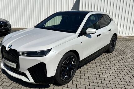 BMW iX 12.342 km 71.949 € Rödermark 63322
