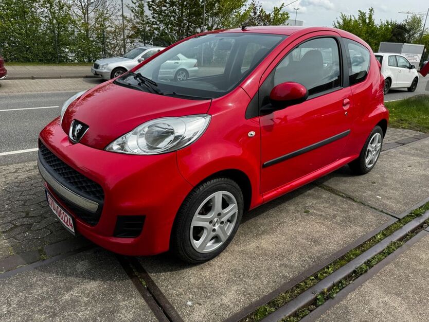 Peugeot 107 69.000 km 3.650 € Buxtehude 21614