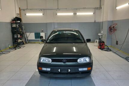 VW Golf 170.900 km 3.000 &euro; Solingen 42657