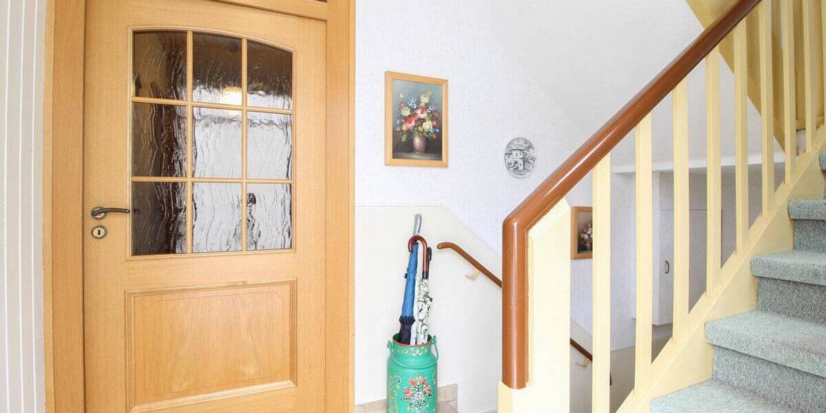 Einfamilienhaus Bad Driburg Siebenstern - 7 Zimmer, 139 m&sup2;, 175.000&euro; | Angebot:26275613