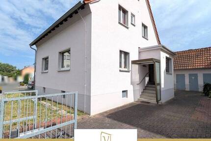 Einfamilienhaus mit großem Grundstück, Gartenhaus und KFZ Stellplatz 5 zimmer