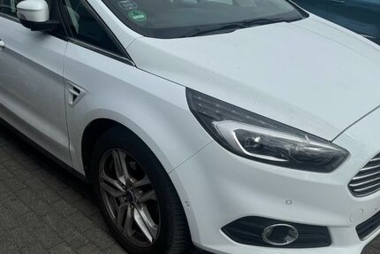 Ford S-Max 120.000 km 12.990 &euro; Hoppegarten Hönow 15366