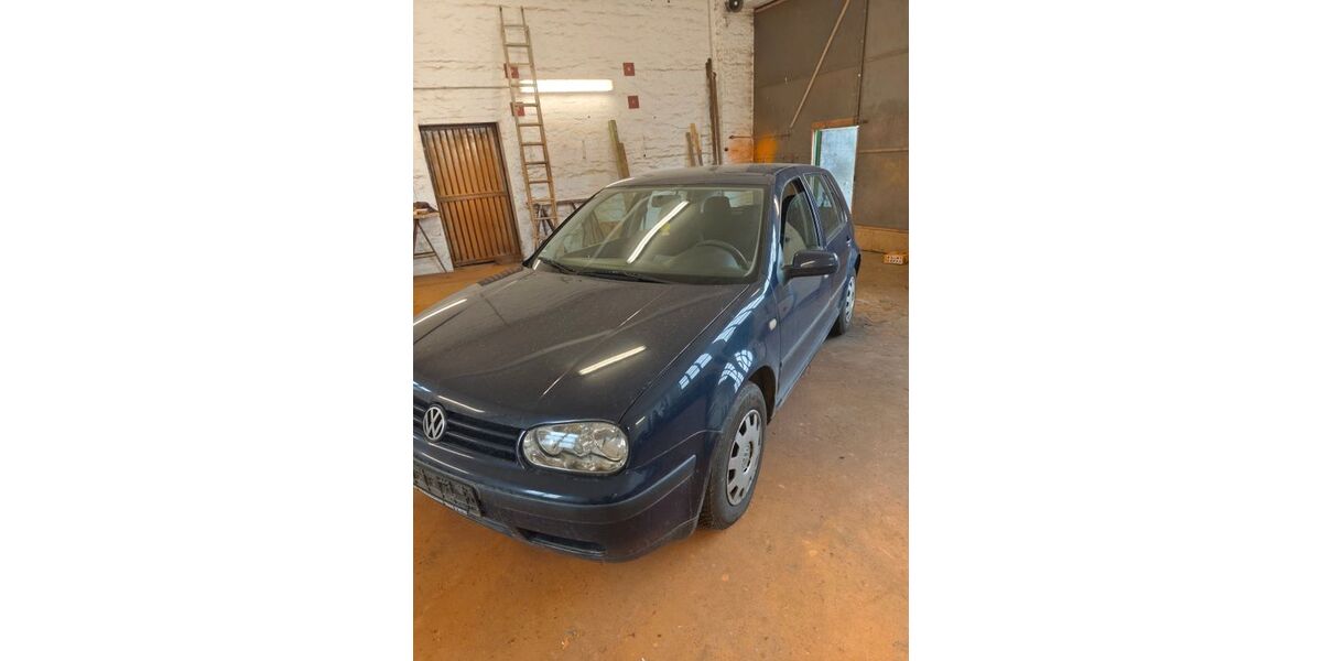 VW Golf 214.045 km 2.100 &euro; Gera 07552