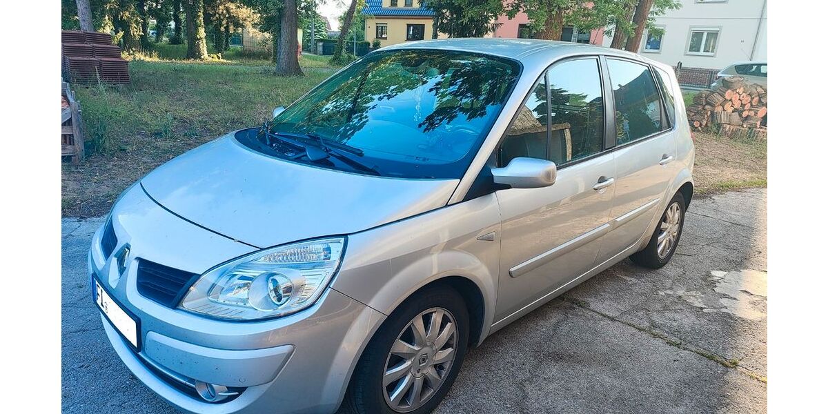 Renault Scenic 125.000 km 3.750 &euro; Uebigau-Wahrenbrück 04924
