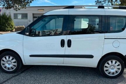 Opel Combo 83.438 km 5.290 &euro; Barsbüttel 22885