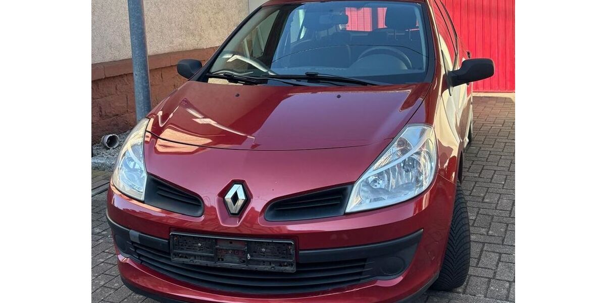 Renault Clio 145.000 km 2.700 &euro; Friesenheim 77948